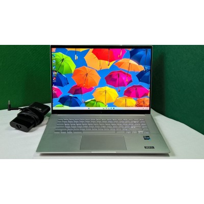 HP Envy 16 i7-12700H 16GB 1TB SSD 16" 2K TouchScreen 120 Hz 4GB ARC Graphics