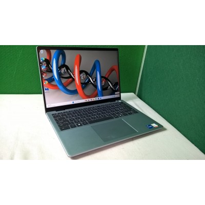 Dell Inspiron 14 5440 13th Gen i5 16GB 1TB NVMe SSD 14" 2K Screen 1920x1200