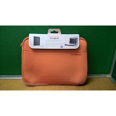 Samsonite Protective Slipcase Sleeve for Netbooks / IPADS / Laptops up to 10.2"